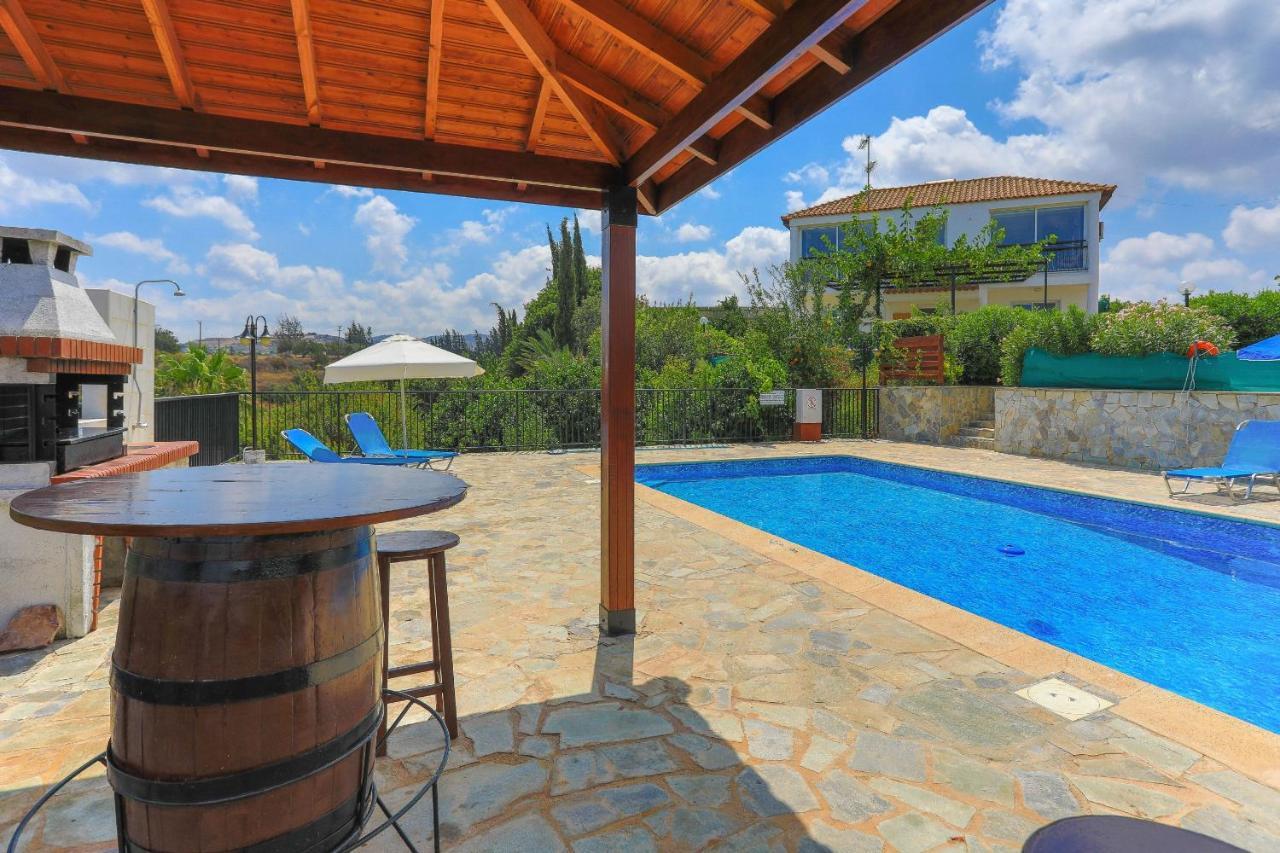 Villa Aphrodite Finiki Polis Bagian luar foto