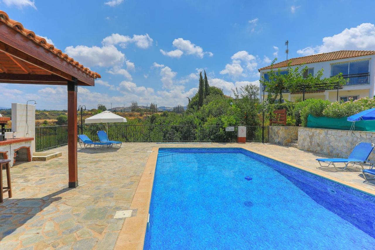 Villa Aphrodite Finiki Polis Bagian luar foto