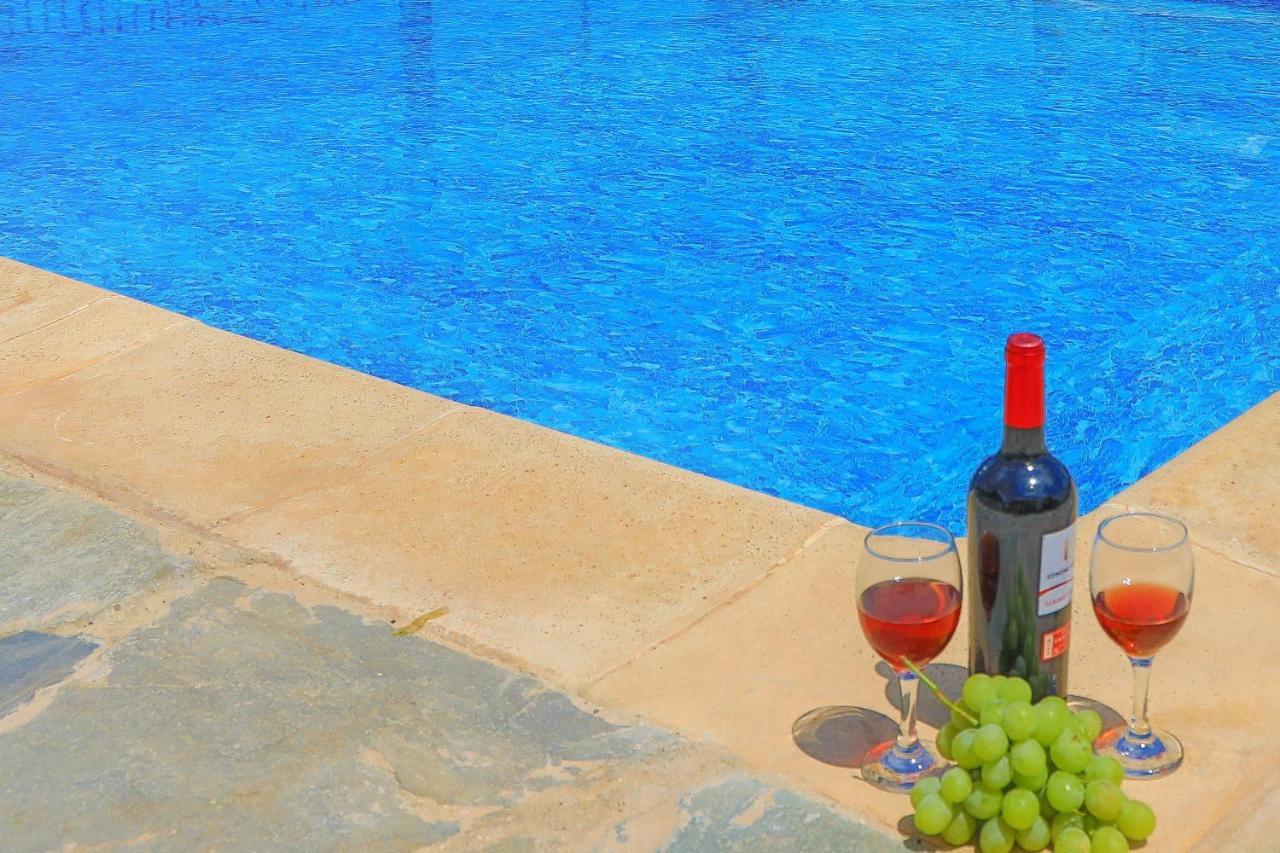 Villa Aphrodite Finiki Polis Bagian luar foto