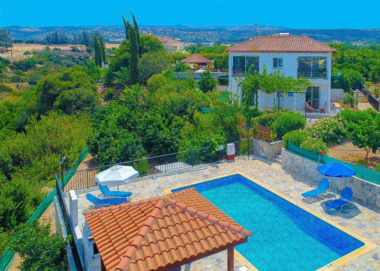 Villa Aphrodite Finiki Polis Bagian luar foto