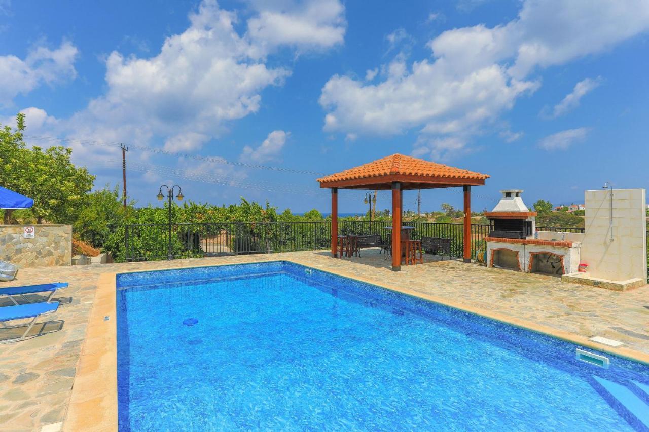 Villa Aphrodite Finiki Polis Bagian luar foto