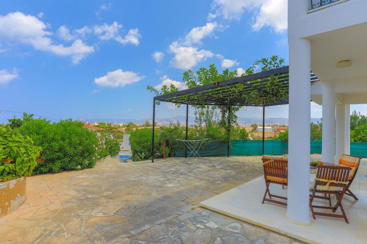 Villa Aphrodite Finiki Polis Bagian luar foto